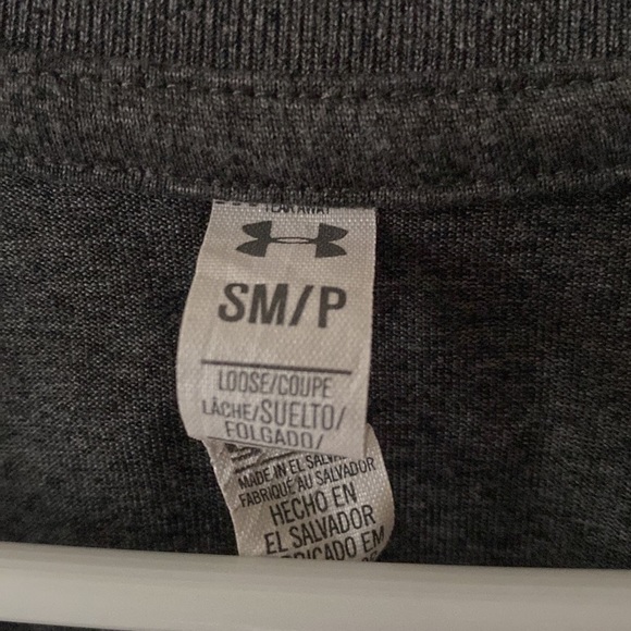 Under Armour Shirt - Picture 3 of 5